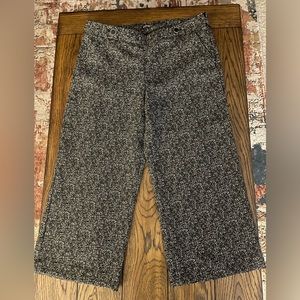 Express Cropped Wide Leg Pants. Size 10